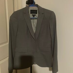 Banana Republic women’s size 2 gray blazer